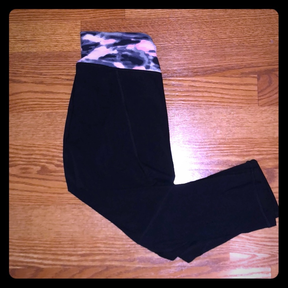Lululemon crops
